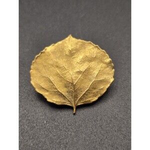Vintage Gold Tone Oak Leaf Pin / Brooch In Tact 1" Across